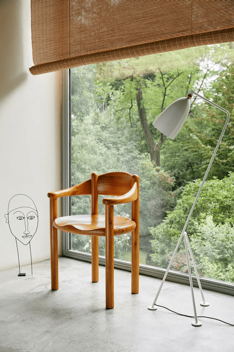 Lean Floor Lamp