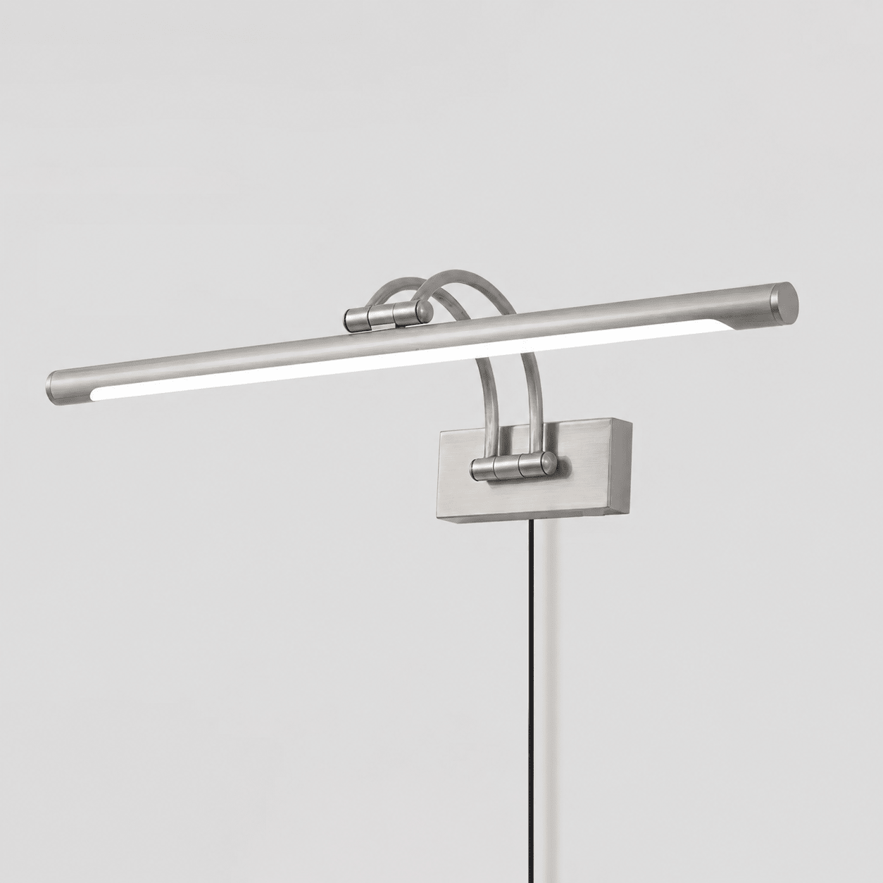 Linear Vanity Plug-in Wall Light