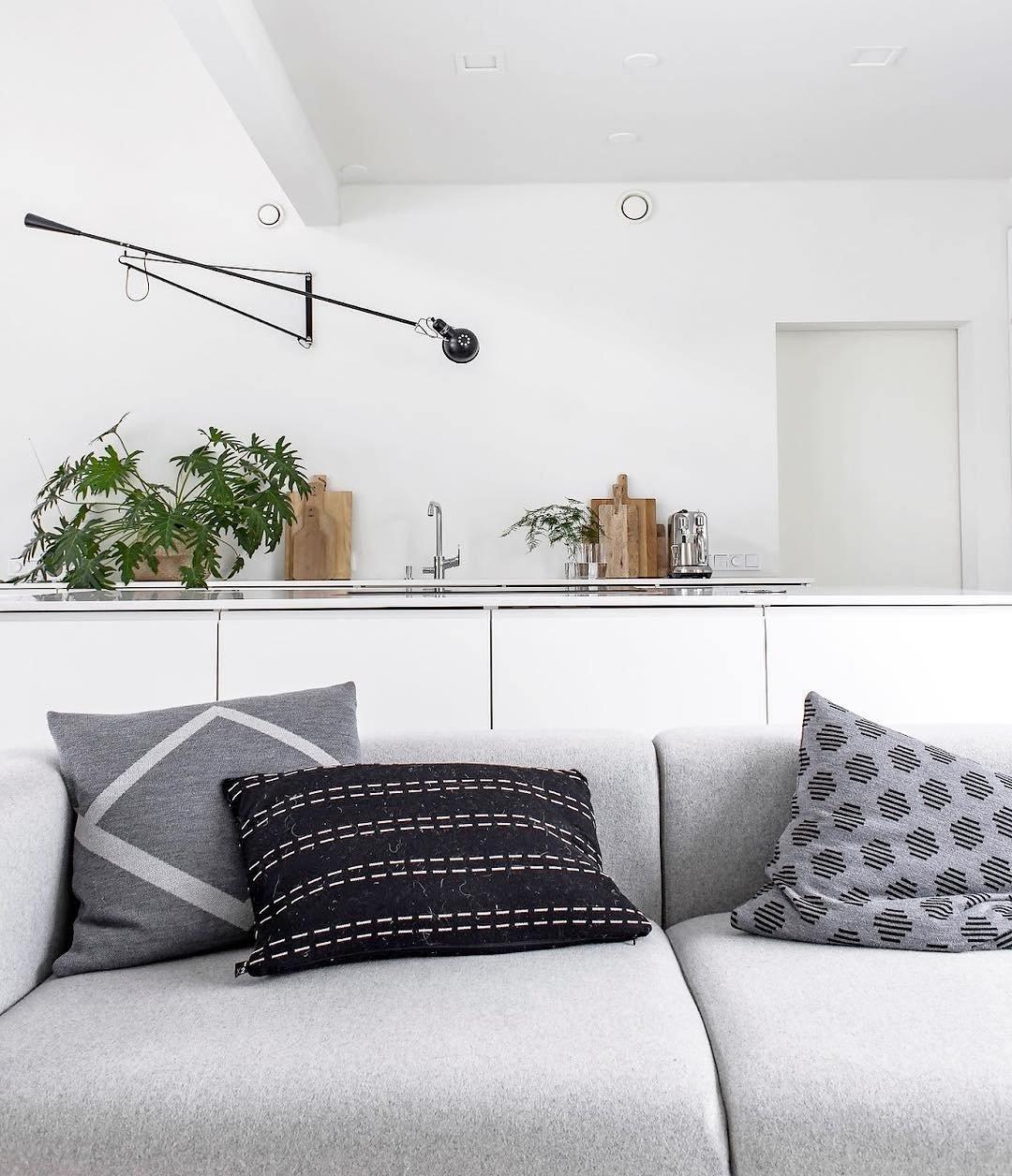 Long Swing Arm Wall Lamp