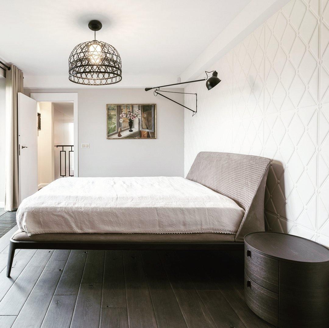 Long Swing Arm Wall Lamp