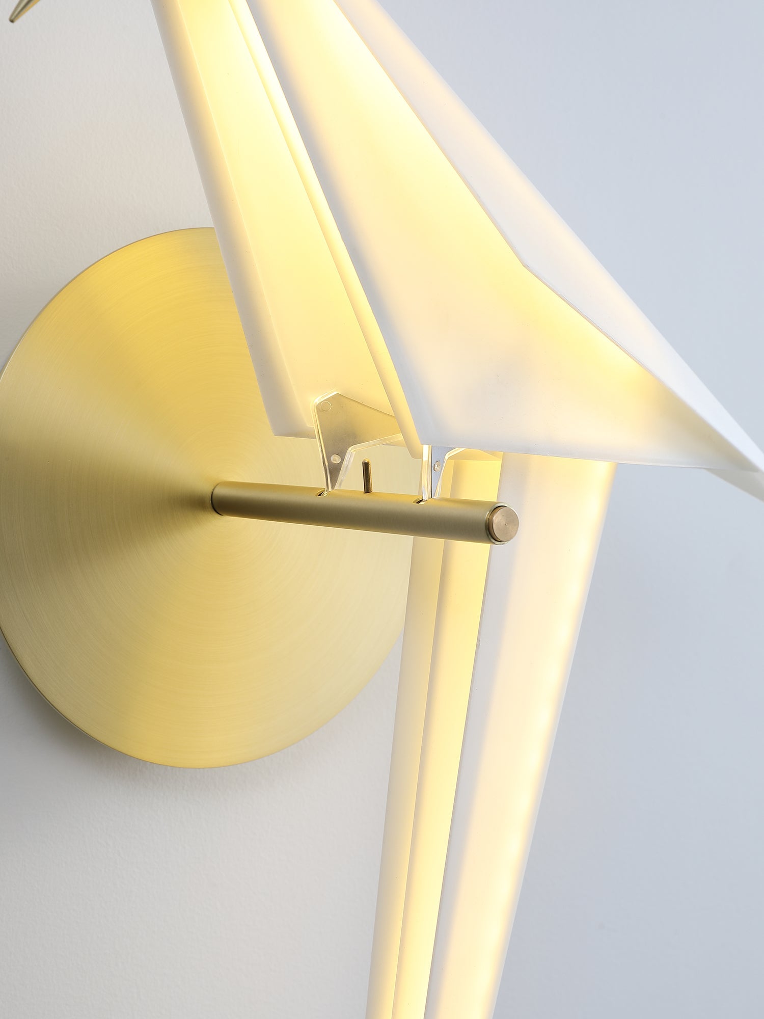Avian Serenity Plug-in Wall Lamp