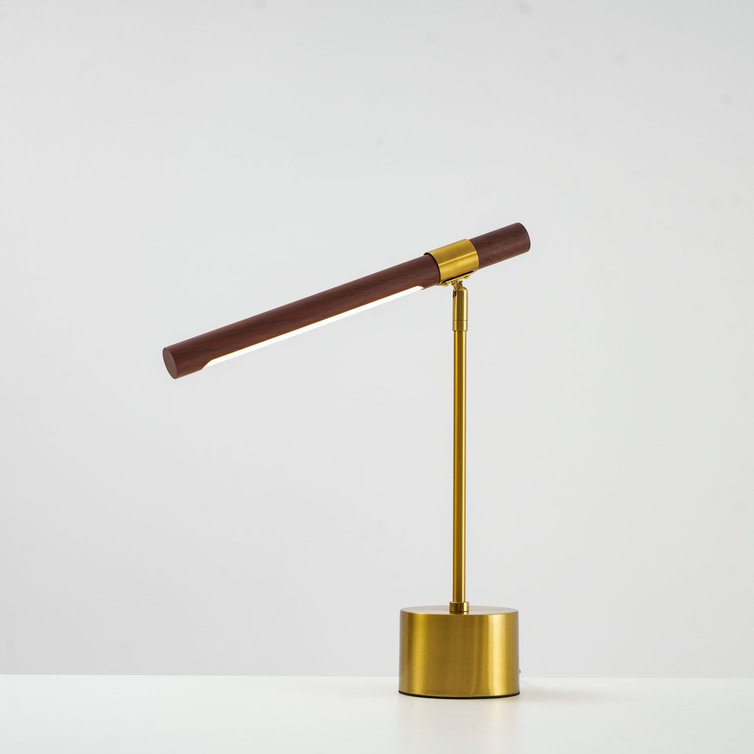 Linear Table Lamp