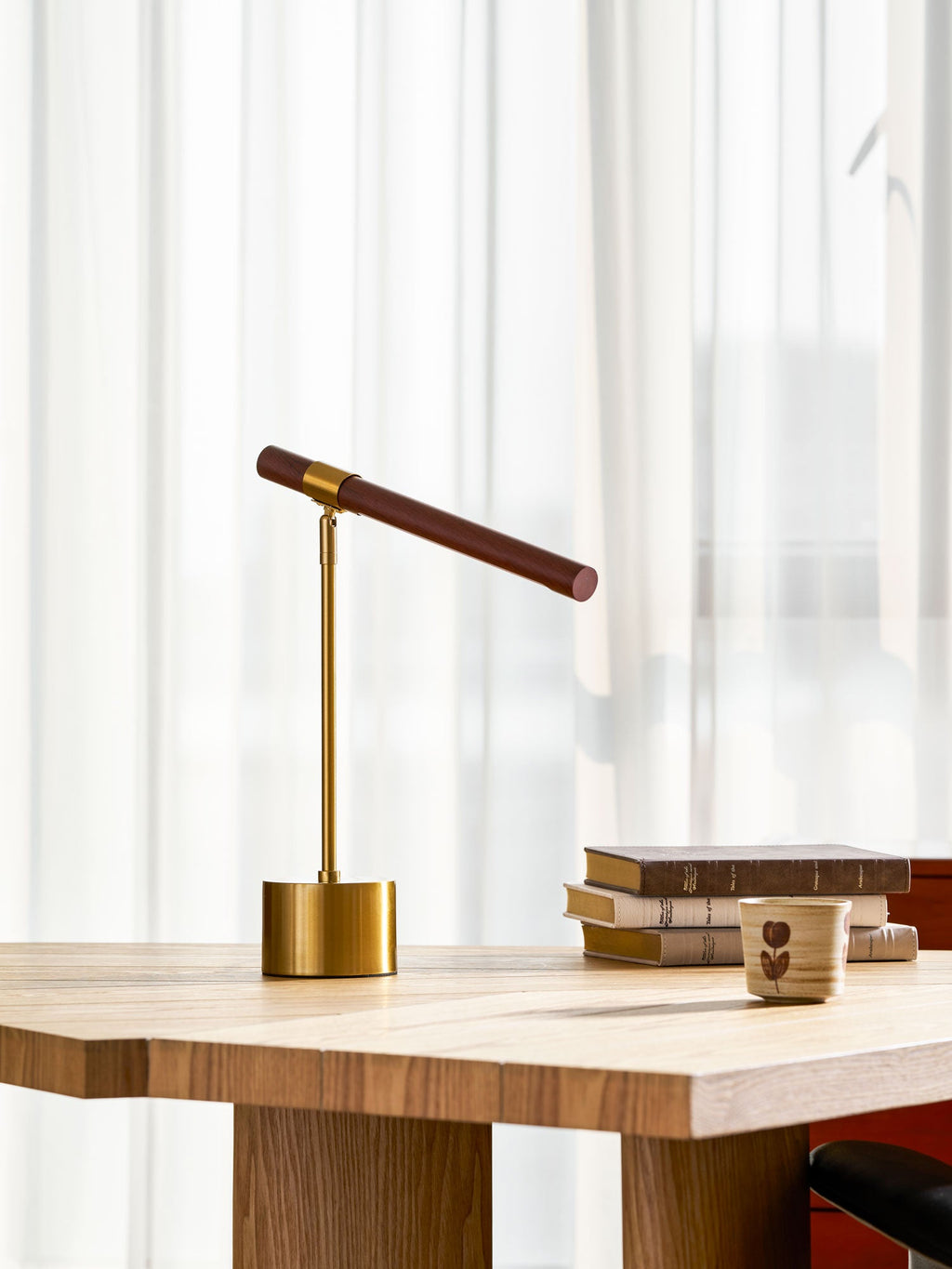 Linear Table Lamp