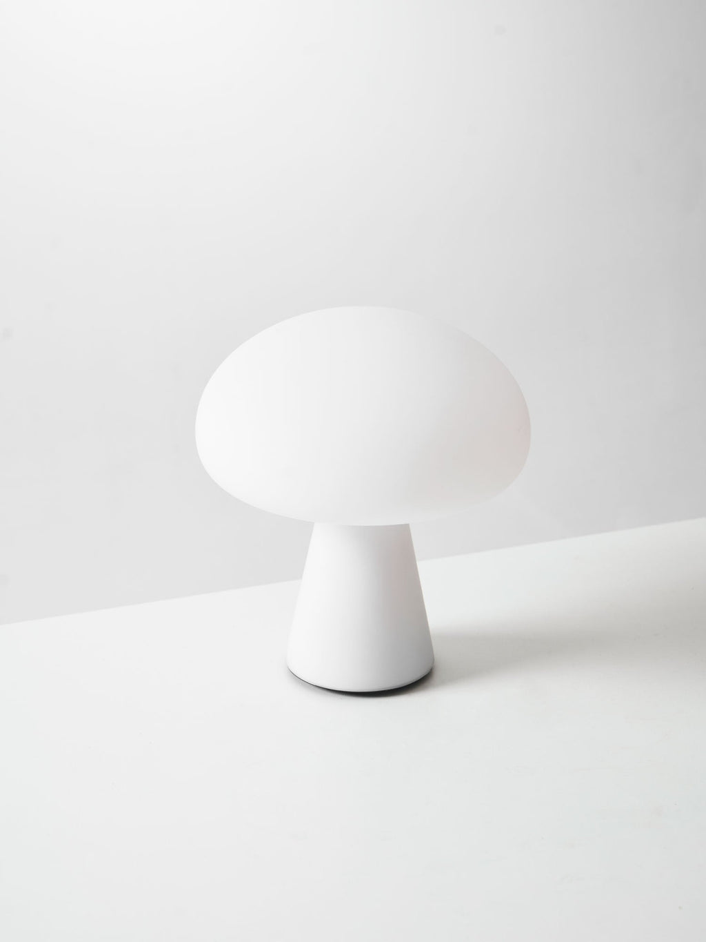 Obello Portable Rechargeable Table Light