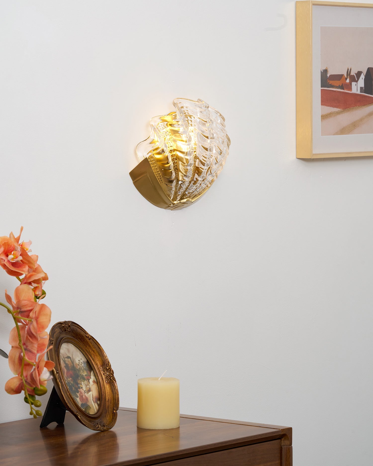 Art Deco Scallop Wall Light