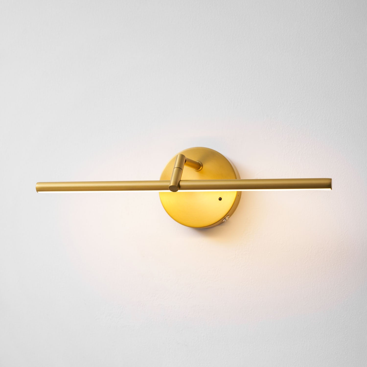 Galleria Slim Rechargeable Wall Light