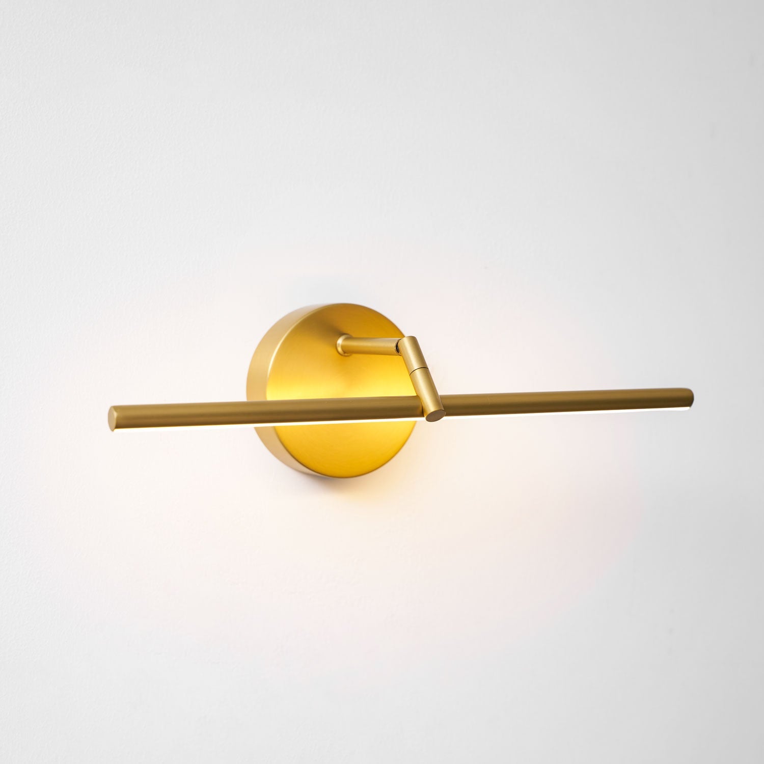 Galleria Slim Rechargeable Wall Light