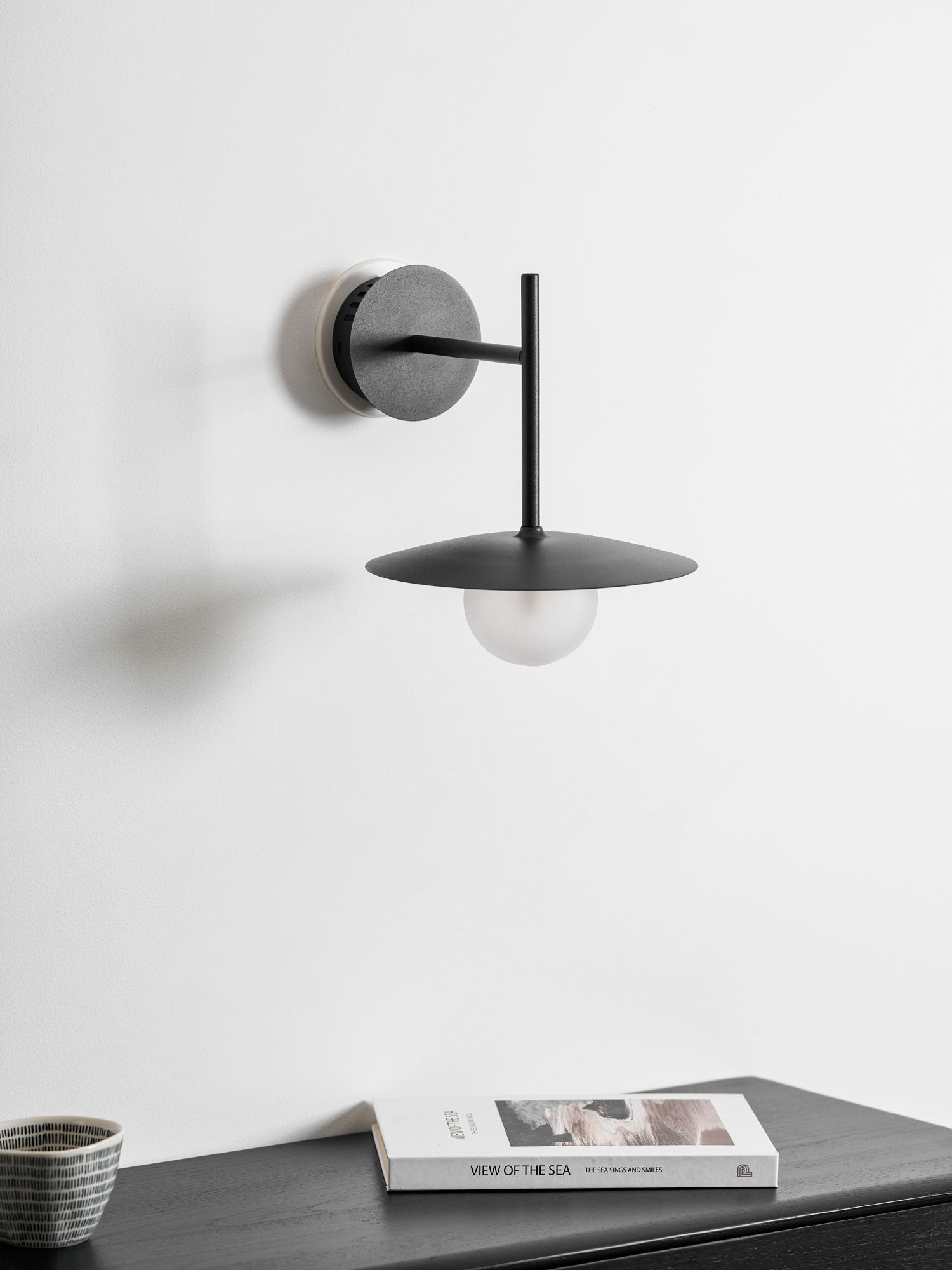 Gea Iron Wall Lamp