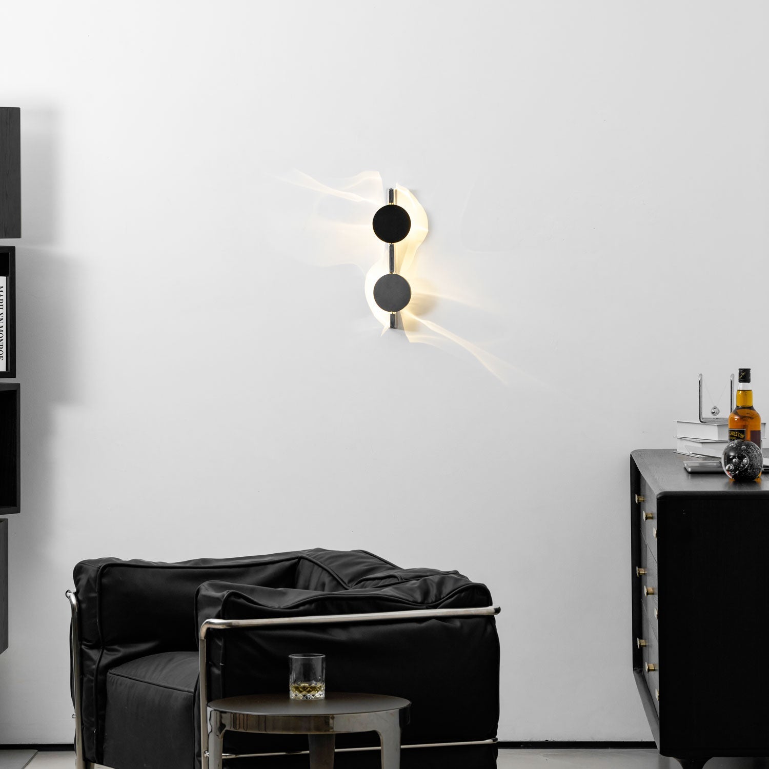 Kinetic Shadow Wall Lamp