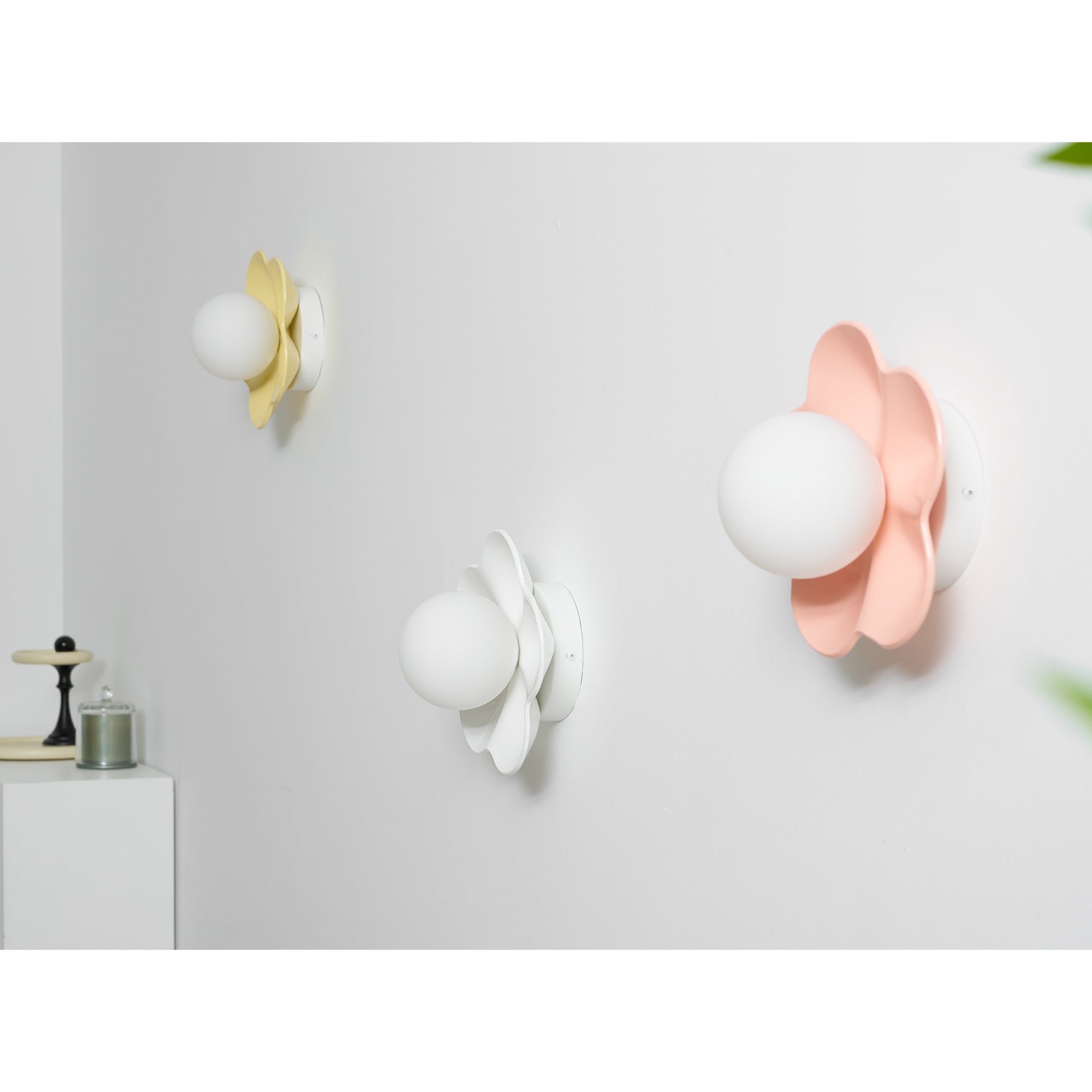 La fleur Wall Lamp