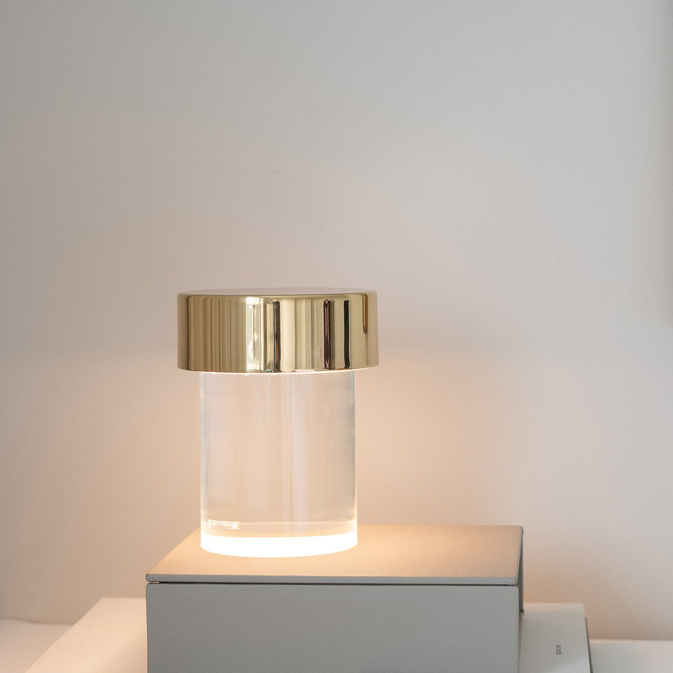 Cordless Crystal Tumbler Lamp