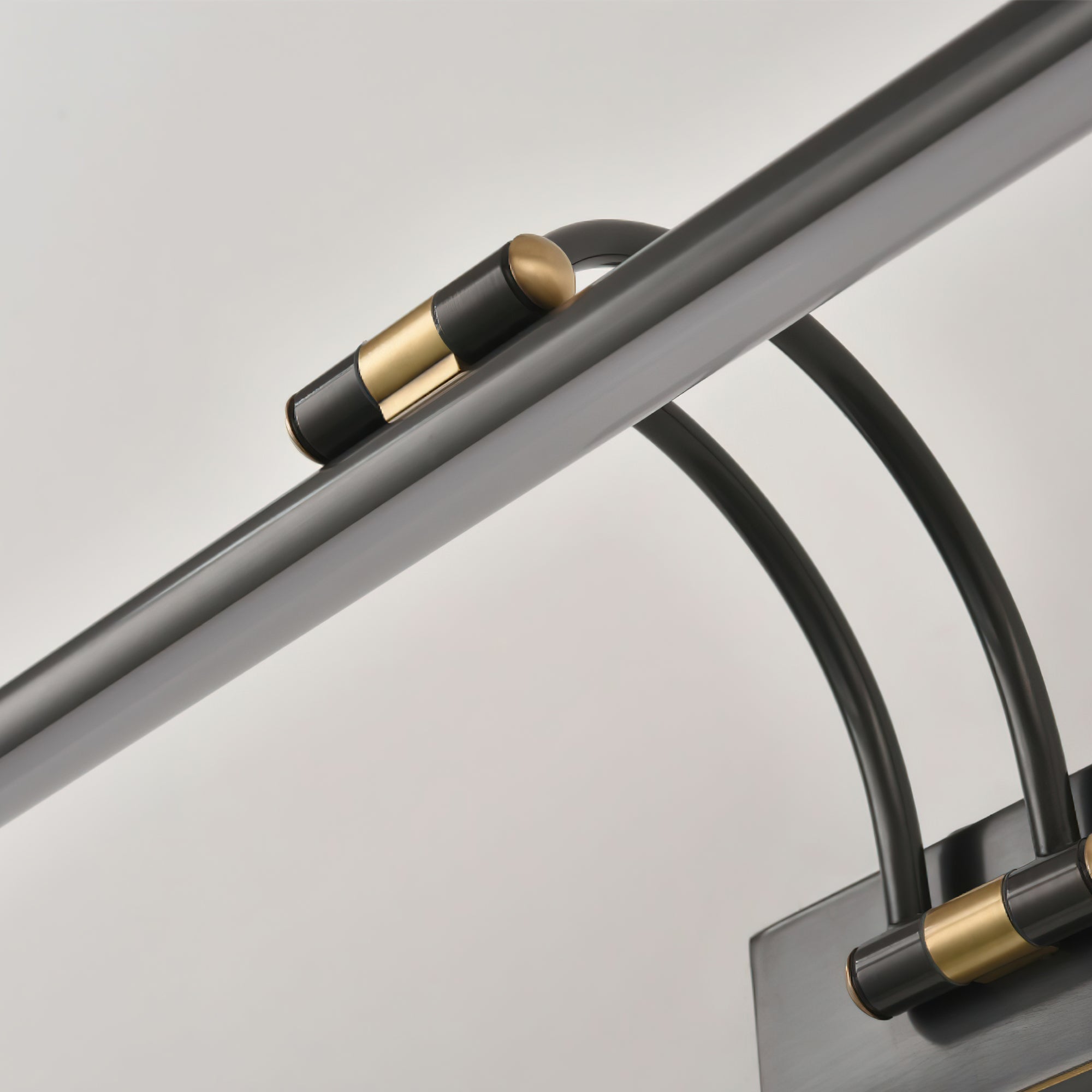 Linear Vanity Plug-in Wall Light