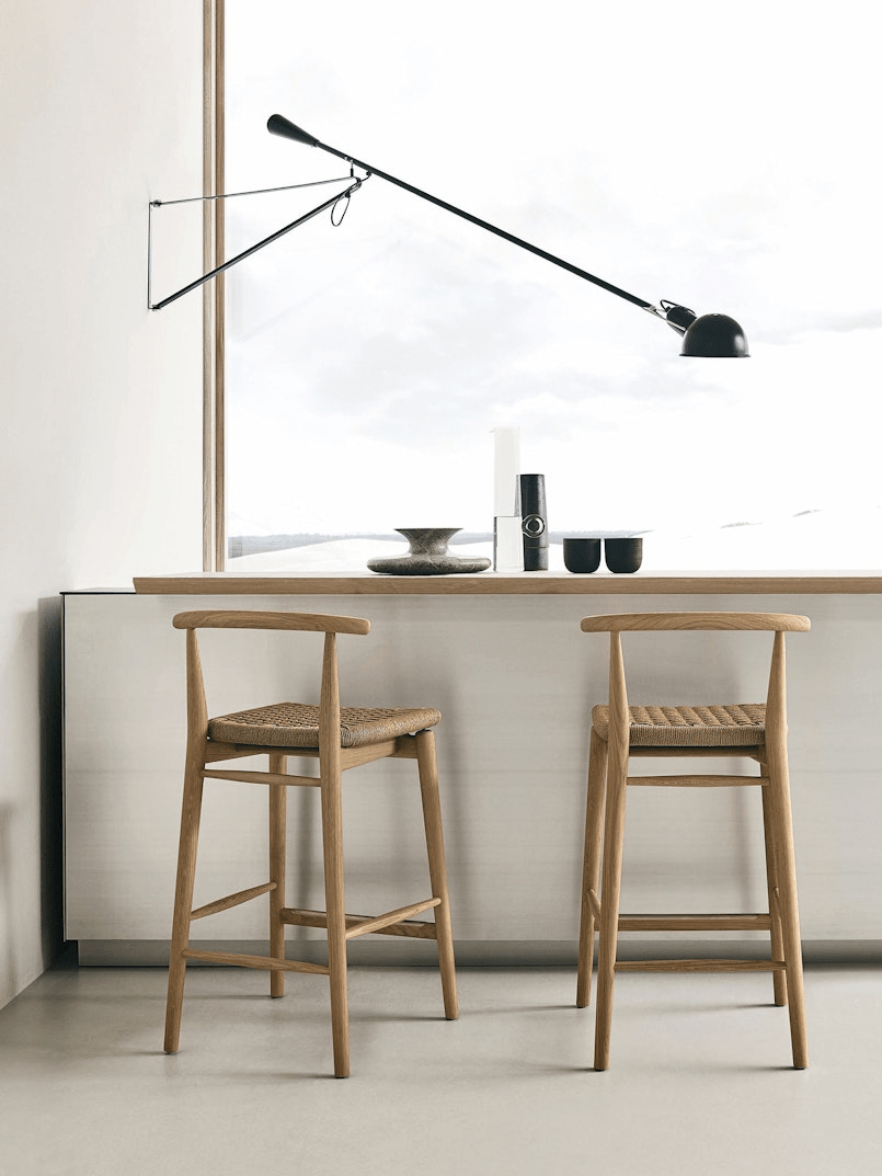 Long Swing Arm Wall Lamp