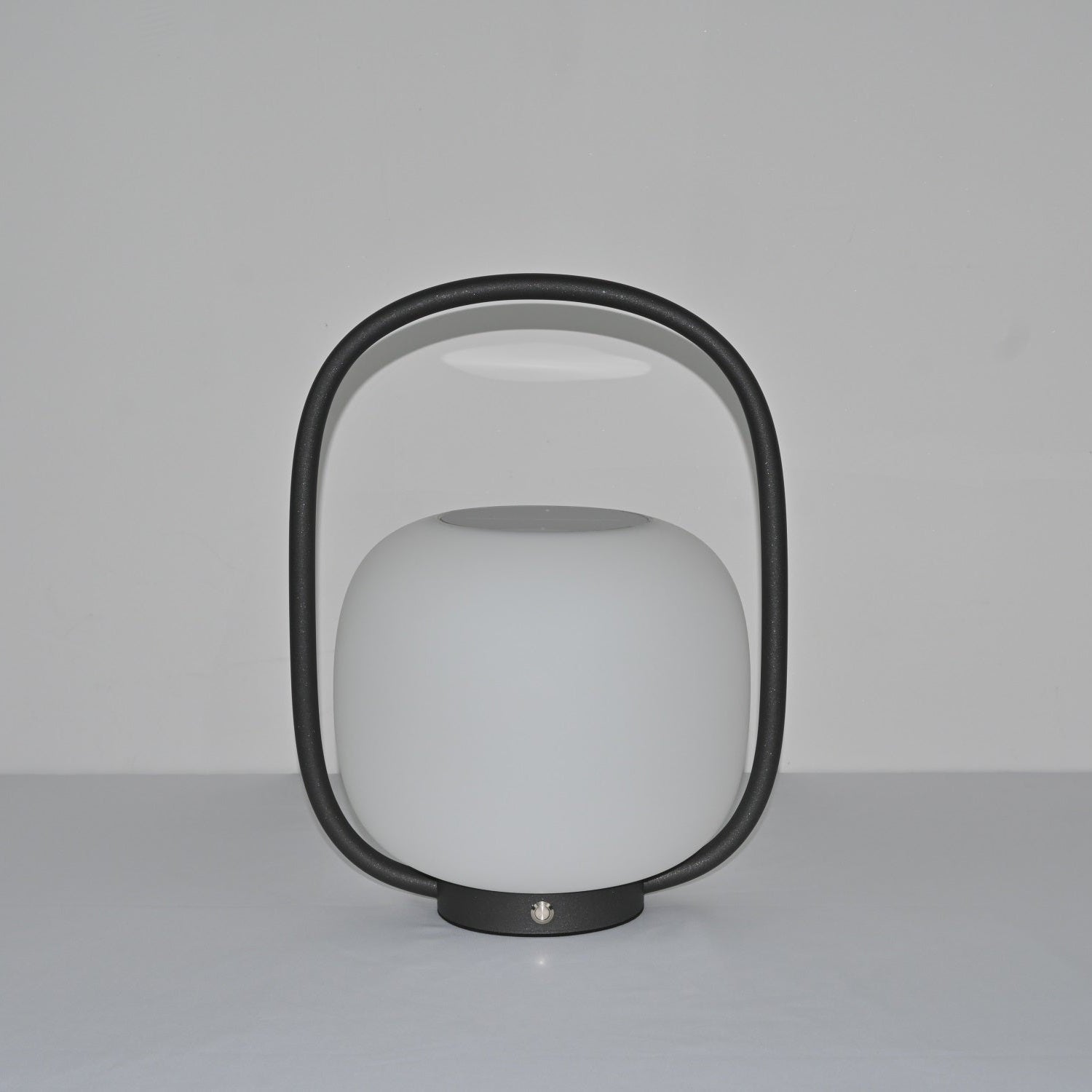 Lunava Lantern Outdoor Lamp