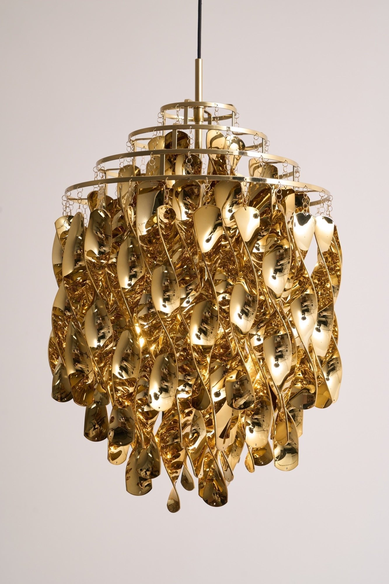 Maris Spiral Pendant Lamp