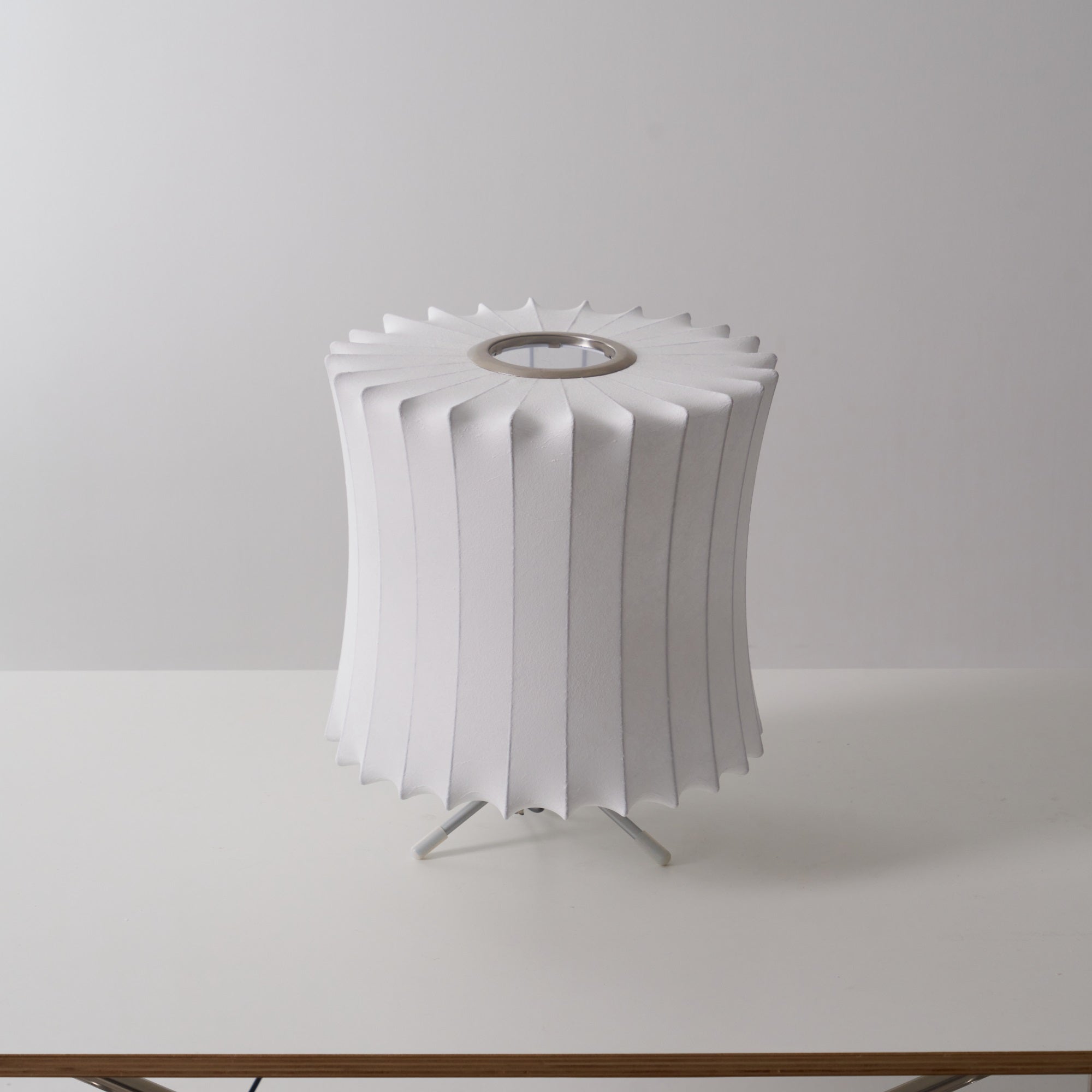 Tripod Bubble Table Lamp