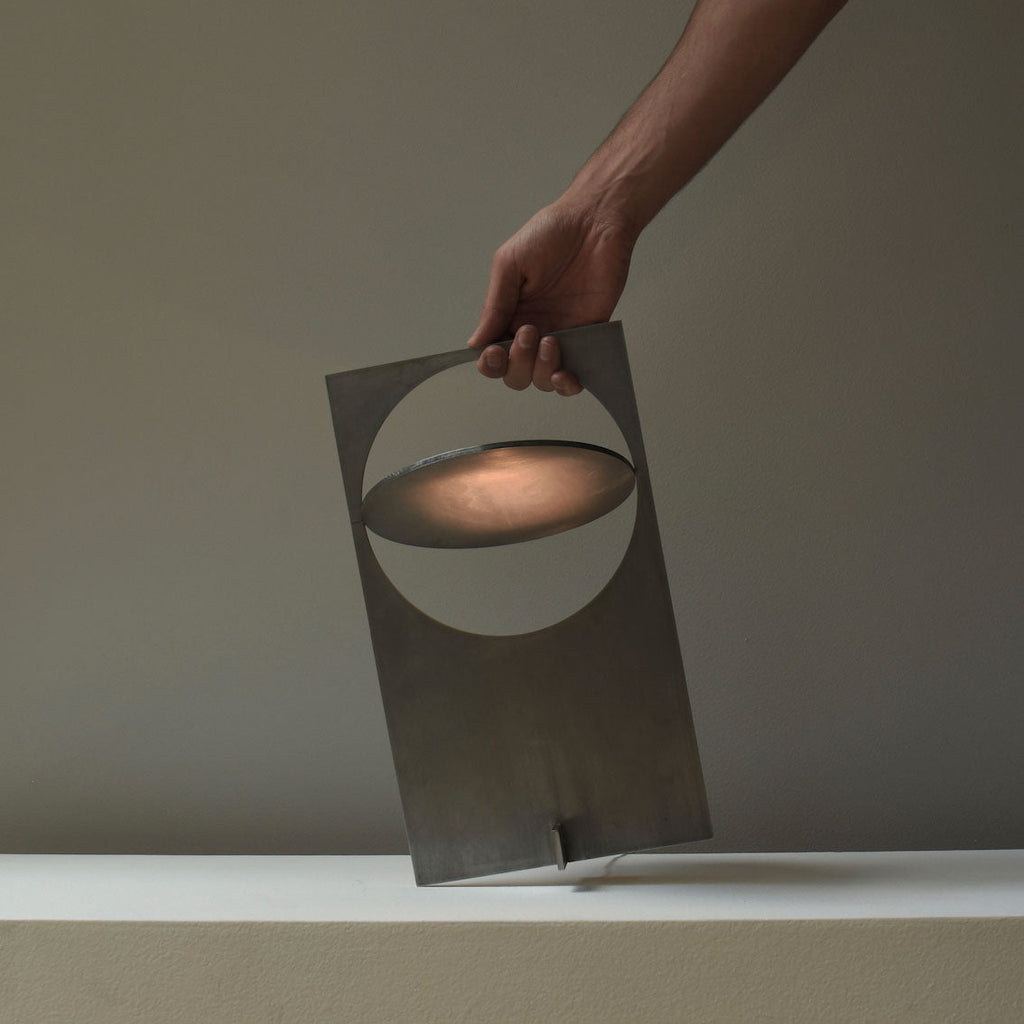 Axis Rotating Disc Table Lamp