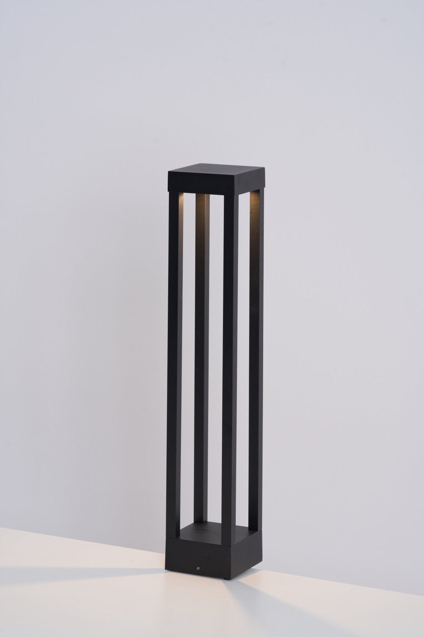 Obsidian Post Outdoor Light