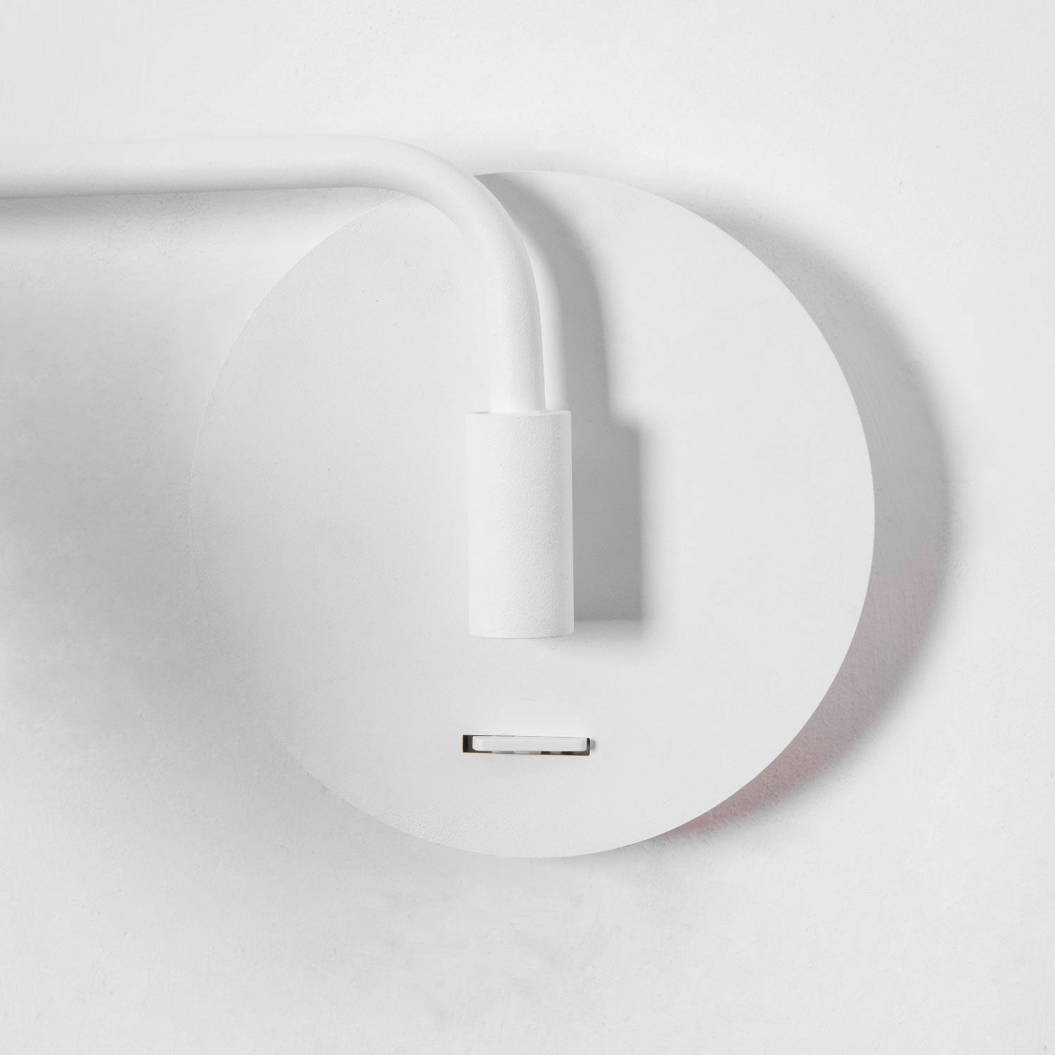 Ridge Arm Plug-in Wall Lamp