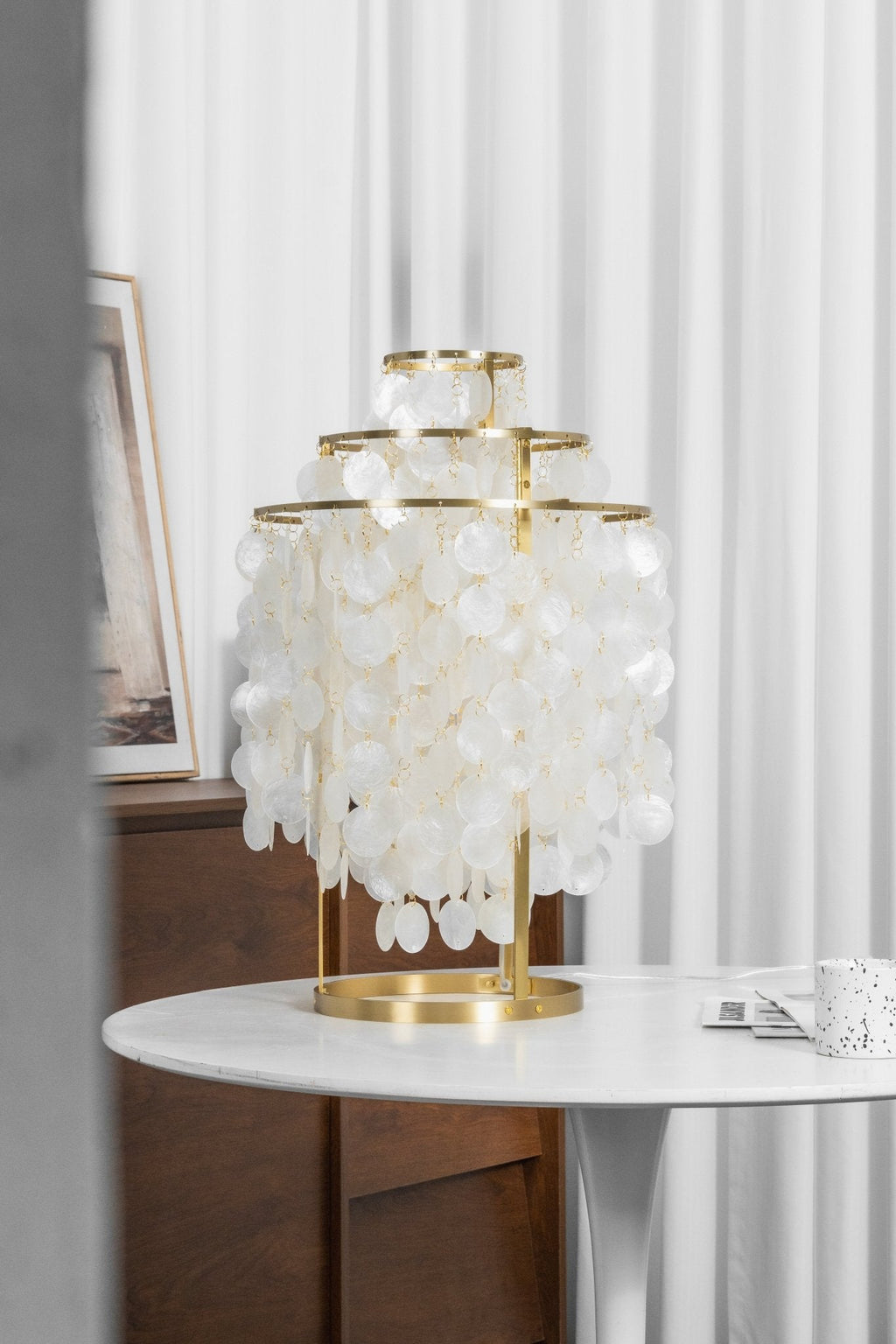 Round Shell Table Lamp