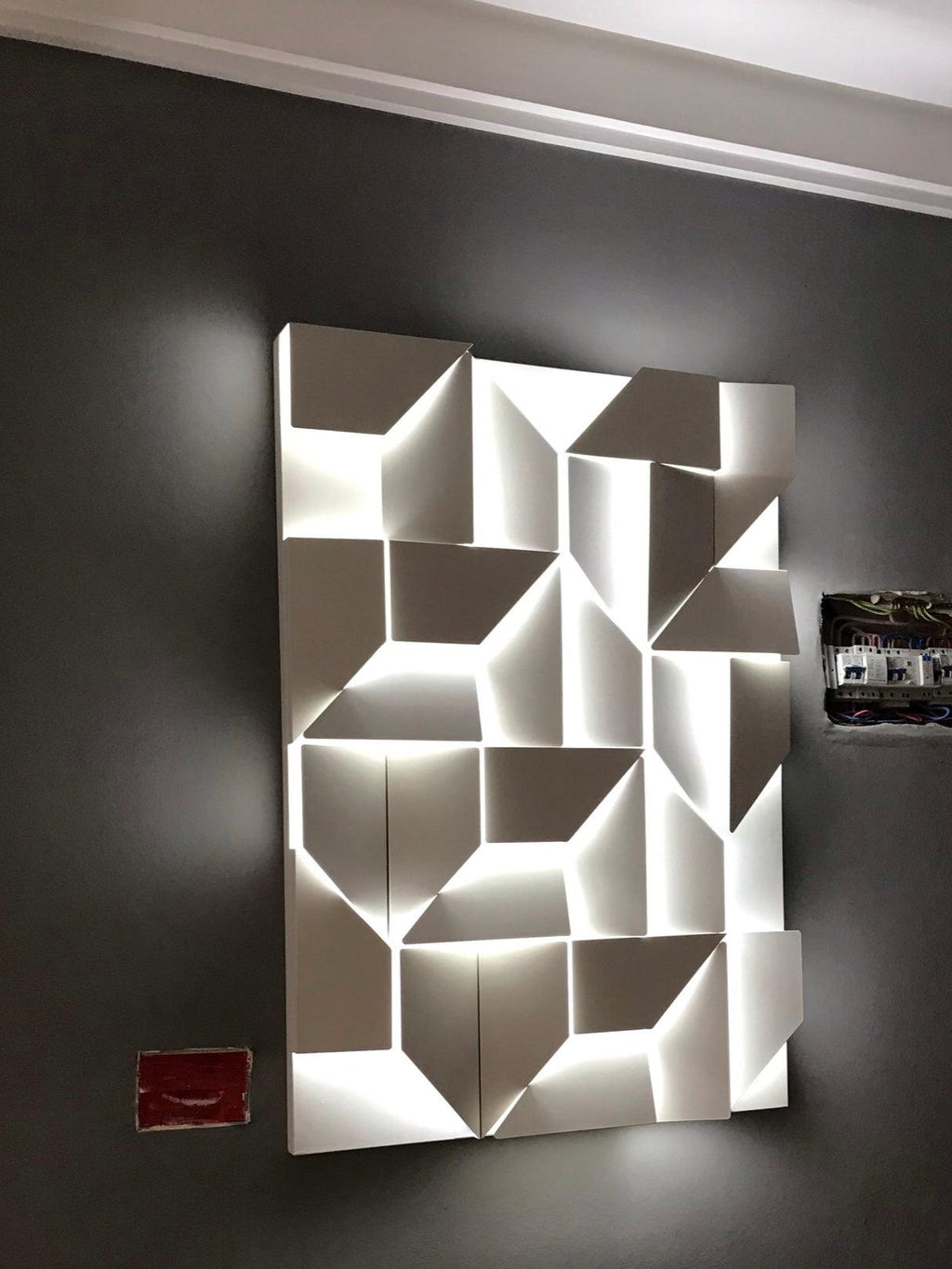 Shadows Rechargeable Grand Sconce