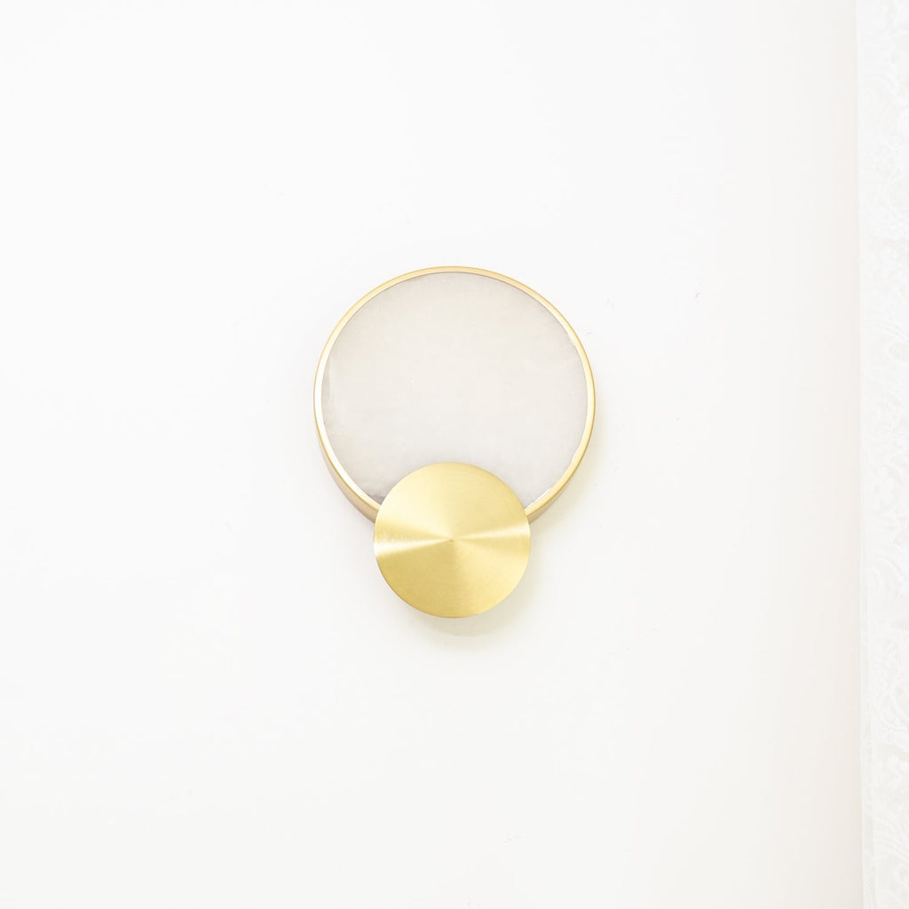 Terra Svet Alabaster Wall Lamp