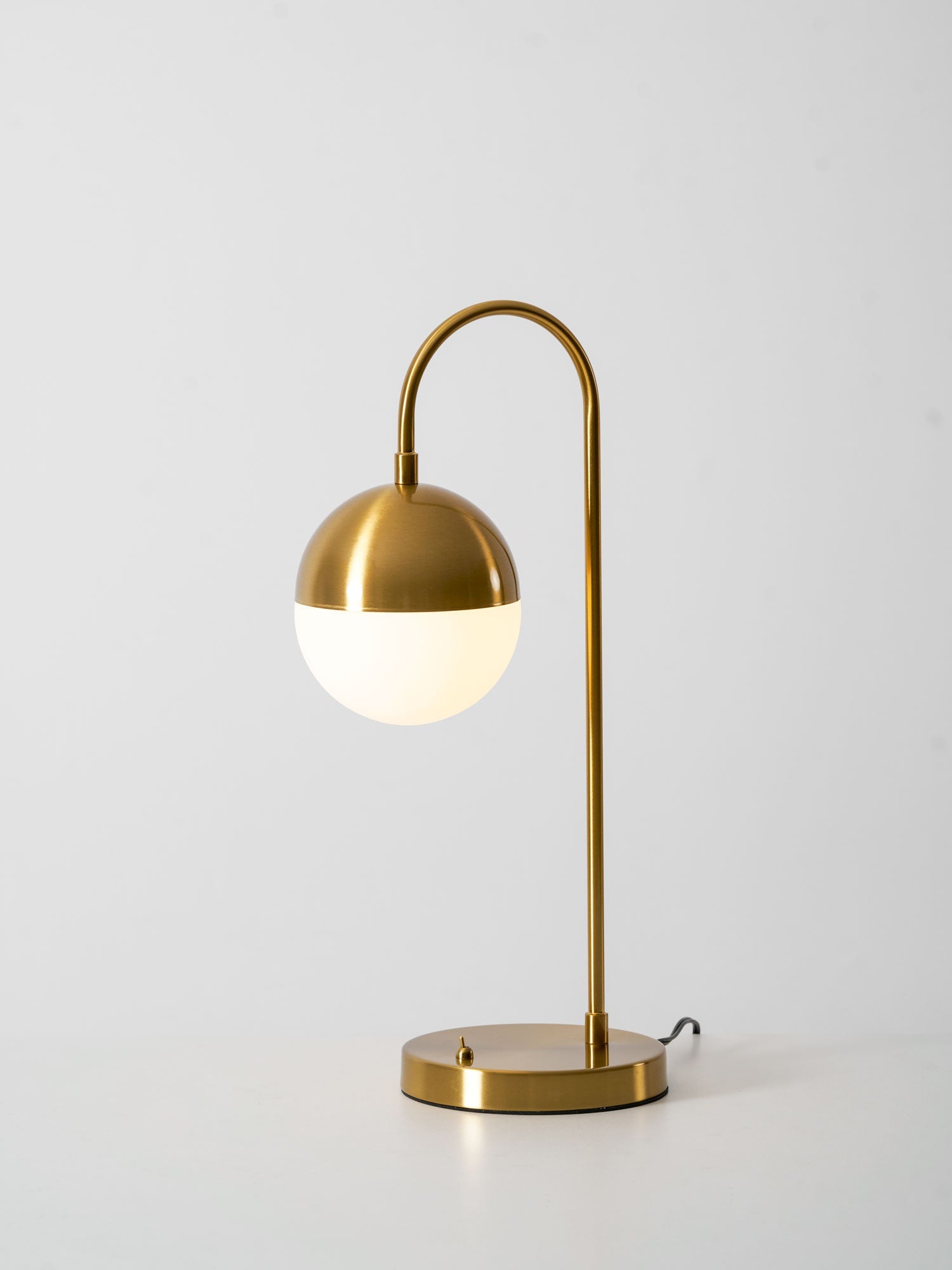 Cedar Moss Table Lamp