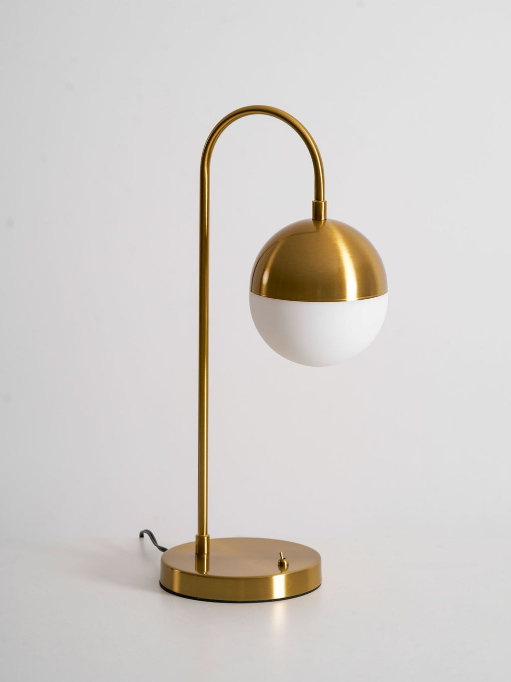 Cedar Moss Table Lamp