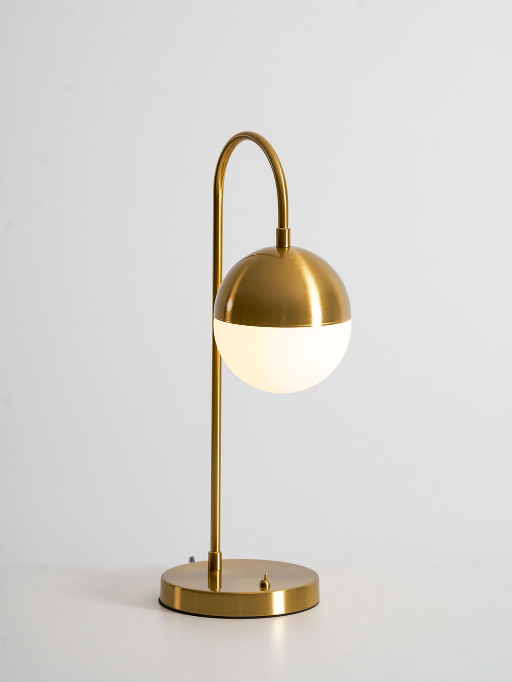 Cedar Moss Table Lamp