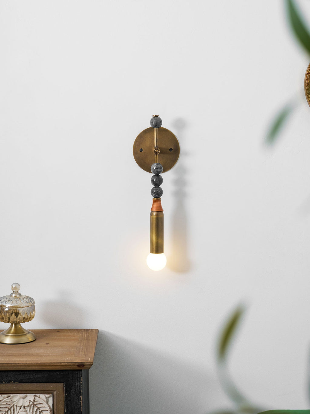 Toam Wall Lamp