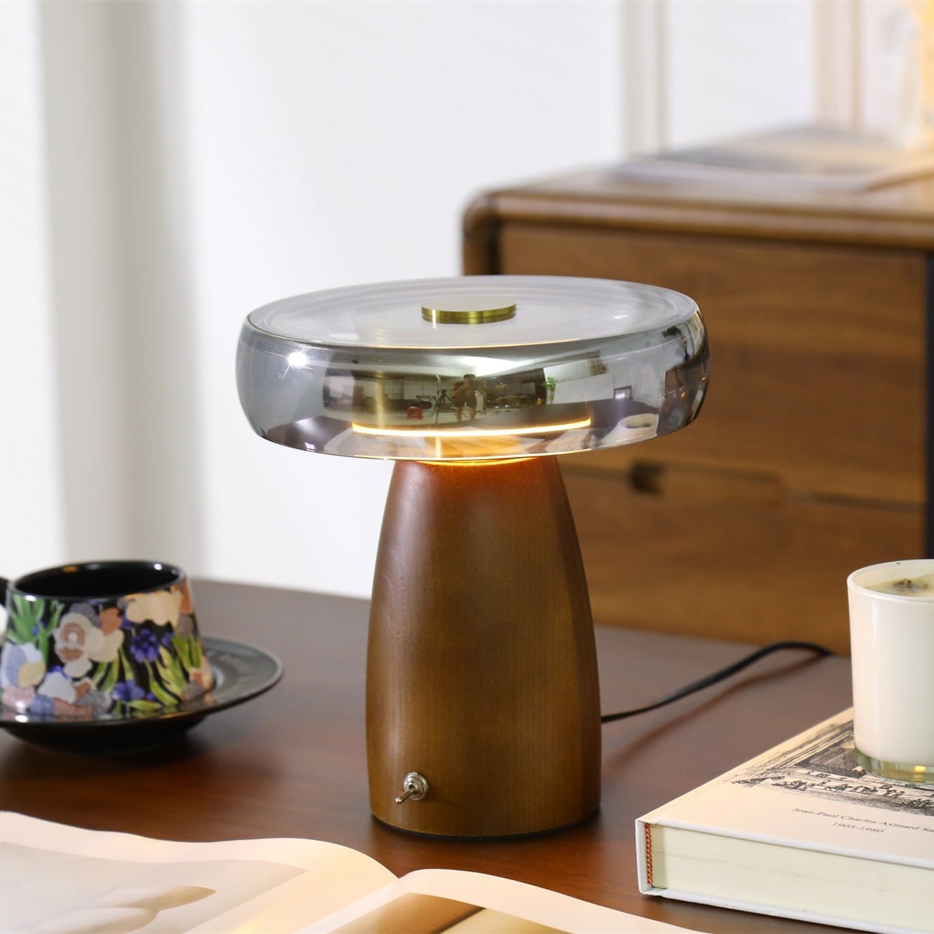 Veyra Table Lamp