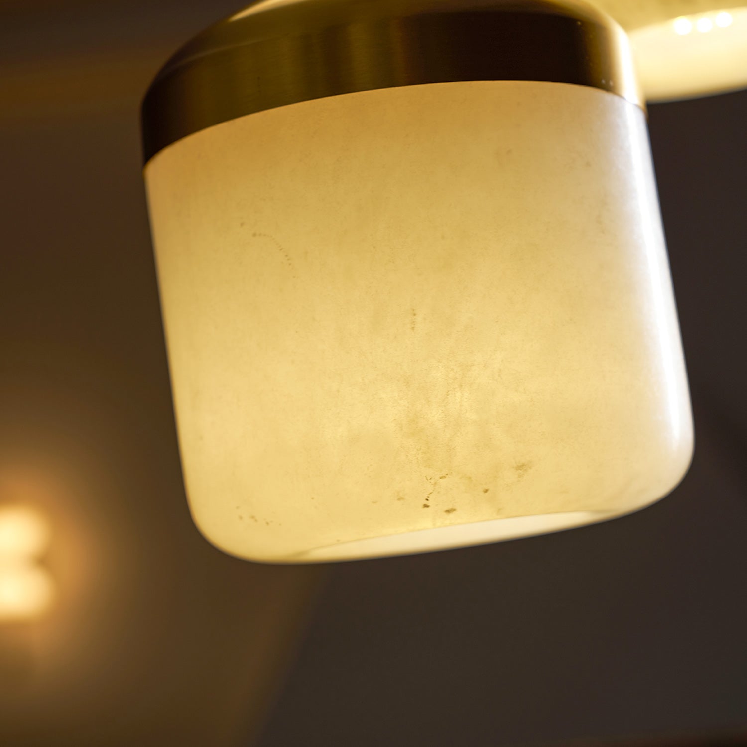 Asta Alabaster Pendant Light