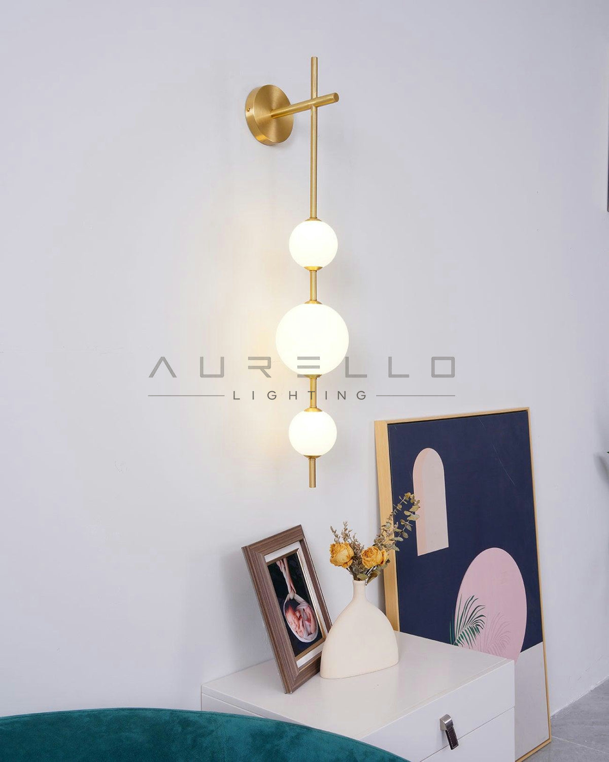 Vertical Globe Wall Lamp